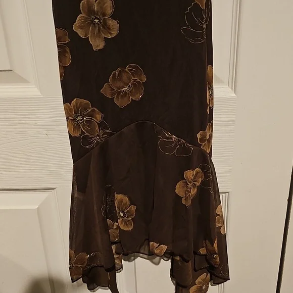 Rampage Brown Floral Midi Dress | Cowl Neck | Ruffle Hem | NWT | Size S - Picture 3 of 5